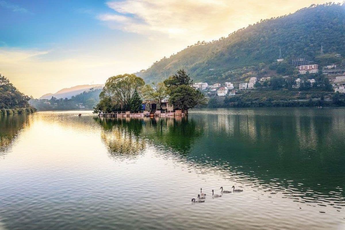 bhimtal lake